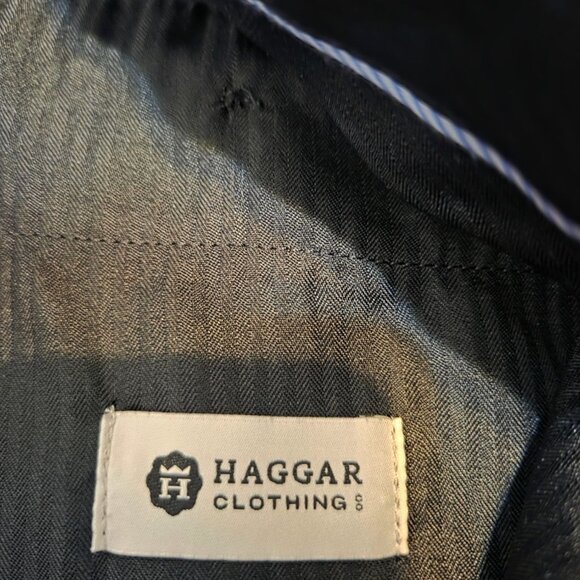 Haggar Classic Fit Men's Dress Pants Black Size 46x32 Front Pleated EUC - Picture 2 of 6